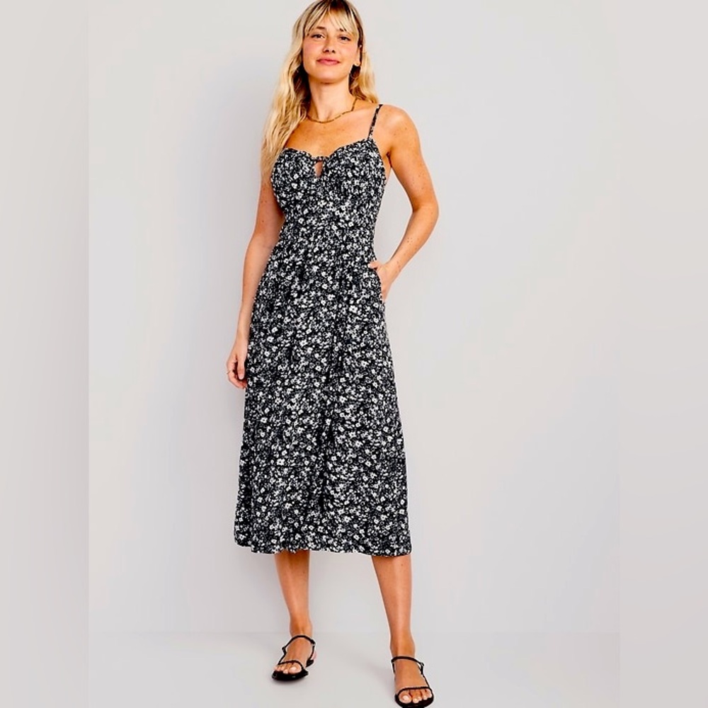 NWOT Old Navy Fit & Flare Sleeveless Floral Midi Dress for Women